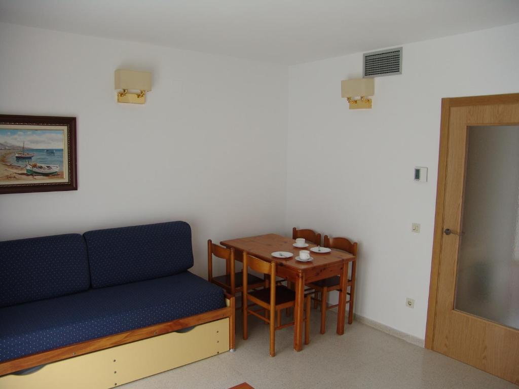 Apartamentos Santi Lloret de Mar Quarto foto
